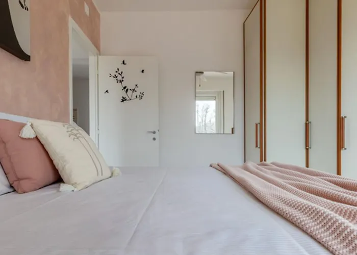 Casa Martina' Mit Seeblick By Interhome